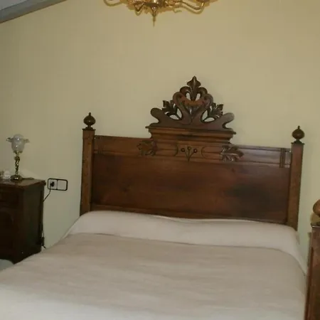 Miramar Country house Montblanc